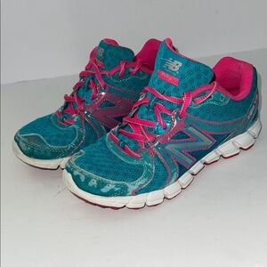 New Balance girls Turquoise and Fuchsia Athletic Shoes